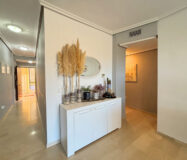 Квартира с террасой в Касаресе, 80 кв.м, вид на море