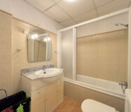 Квартира с террасой в Касаресе, 80 кв.м, вид на море