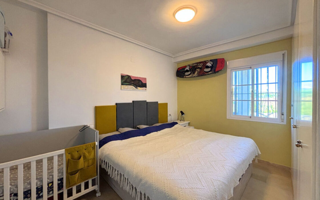 Квартира с террасой в Касаресе, 80 кв.м, вид на море