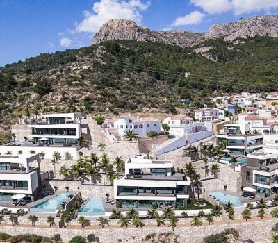 Вилла в Кальпе з басейном та видом на море 410 кв.м