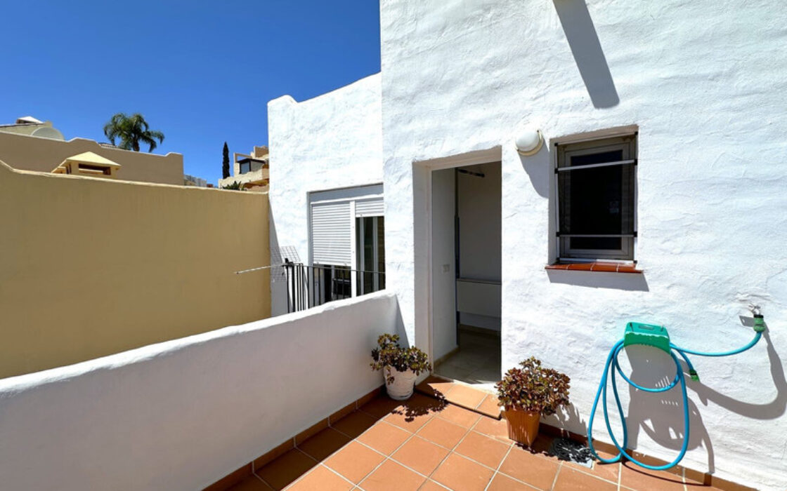 Дуплекс в Касаресе с террасами и морским видом 112 кв.м