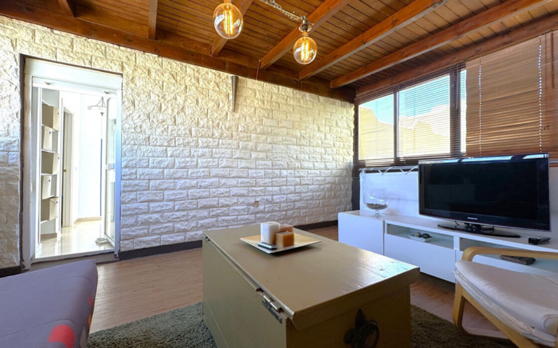 Дуплекс в Касаресе с террасами и морским видом 112 кв.м