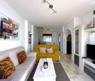 Дуплекс в Касаресе с террасами и морским видом 112 кв.м