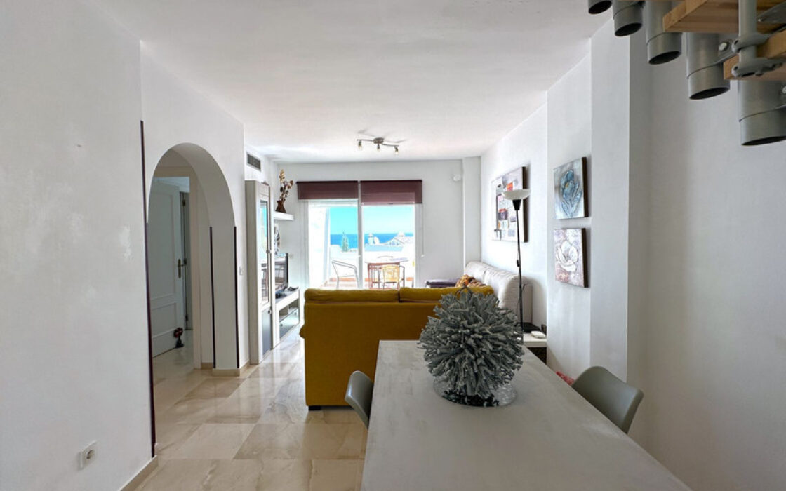 Дуплекс в Касаресе с террасами и морским видом 112 кв.м