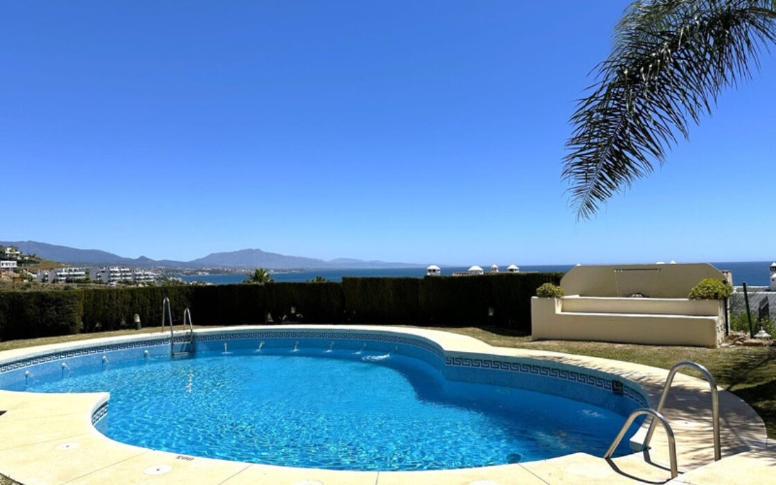 Дуплекс в Касаресе с террасами и морским видом 112 кв.м