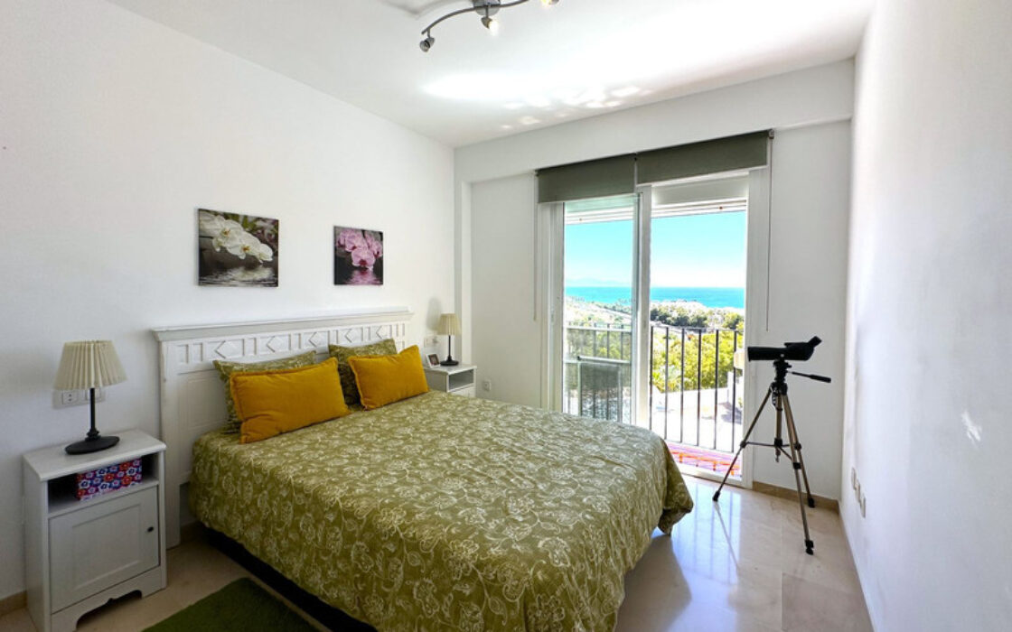 Дуплекс в Касаресе с террасами и морским видом 112 кв.м