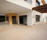 Вилла в Ориуэла Коста 477 кв.м у моря з басейном і терасою