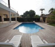 Вилла в Ориуэла Коста 477 кв.м у моря з басейном і терасою