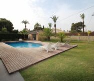 Вилла в Ориуэла Коста 477 кв.м у моря з басейном і терасою