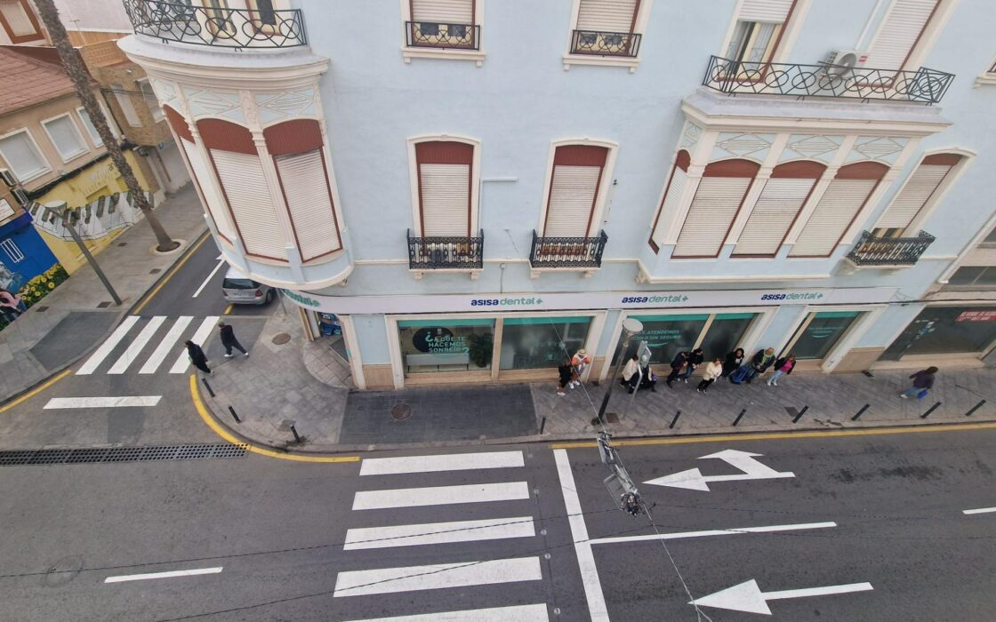 Просторные апартаменты в Торревьехе с террасой 110 кв.м