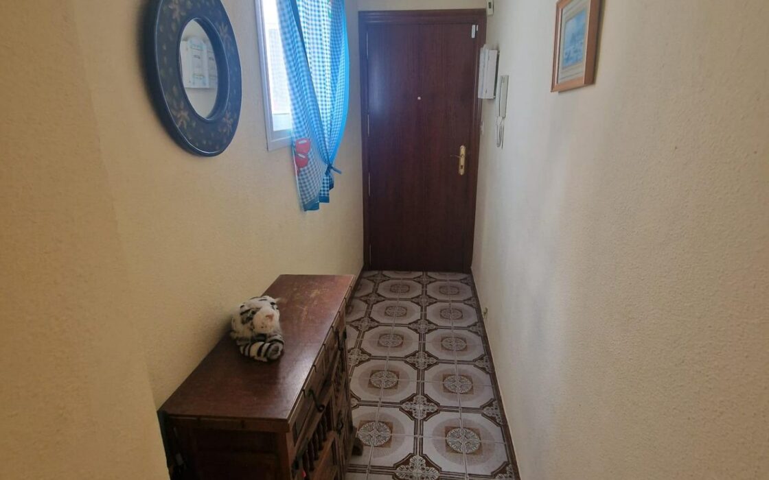 Просторные апартаменты в Торревьехе с террасой 110 кв.м