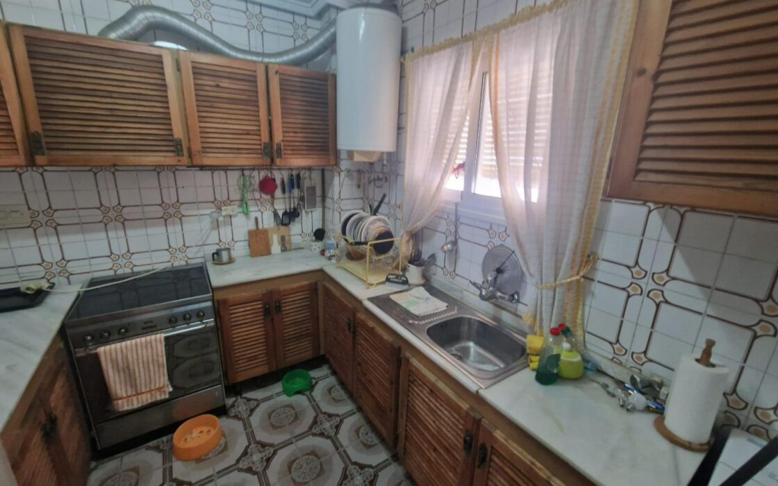 Просторные апартаменты в Торревьехе с террасой 110 кв.м