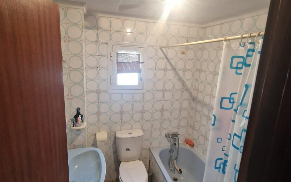 Просторные апартаменты в Торревьехе с террасой 110 кв.м