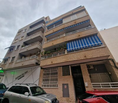 Апартамент 76 кв.м в Торревьехе у моря з терасою