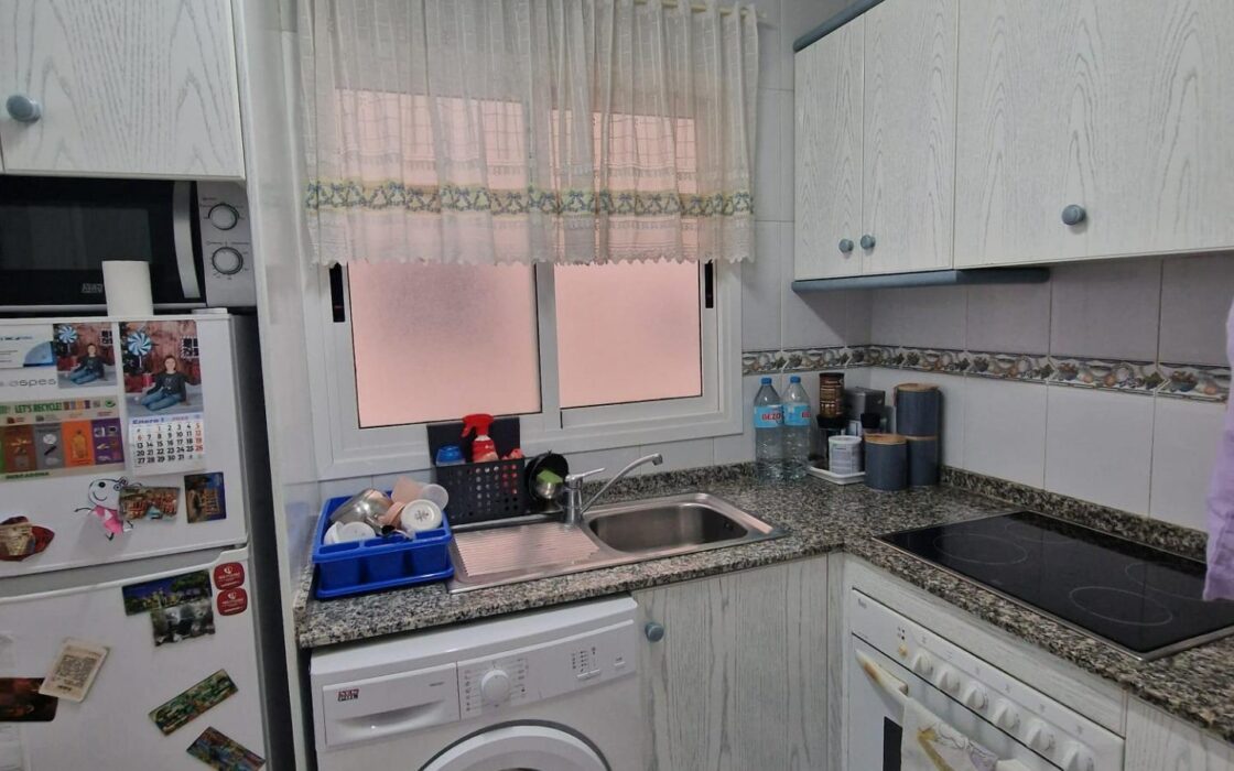 Апартамент 76 кв.м в Торревьехе у моря с террасой