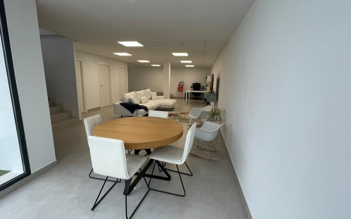 Современная вилла с панорамным видом в Коста Бланка, 139 кв.м.