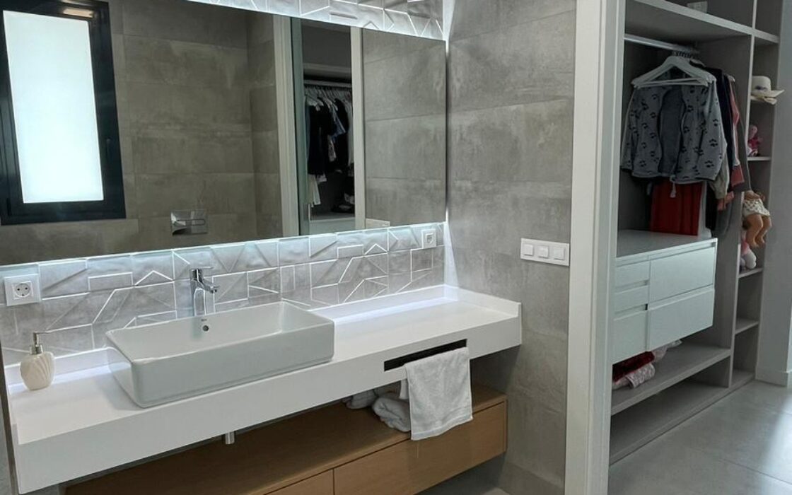 Современная вилла с панорамным видом в Коста Бланка, 139 кв.м.