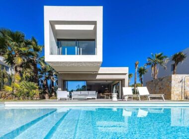 Вилла в San Miguel de Salinas з приватним басейном 134 кв.м.