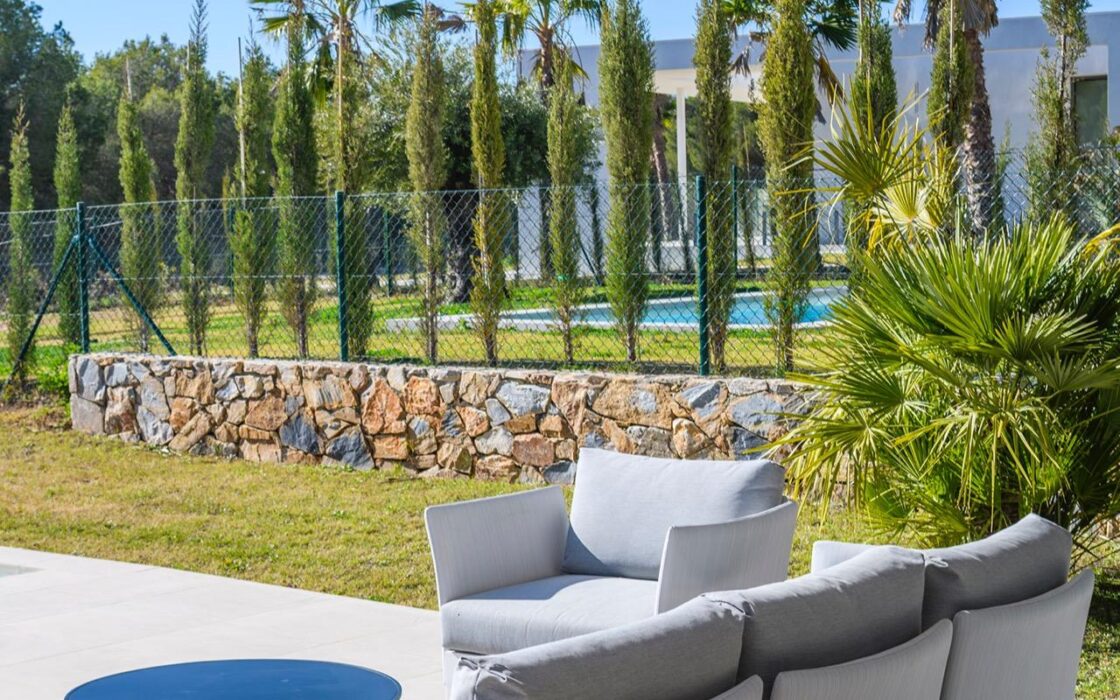 Вилла в San Miguel de Salinas з приватним басейном 134 кв.м.