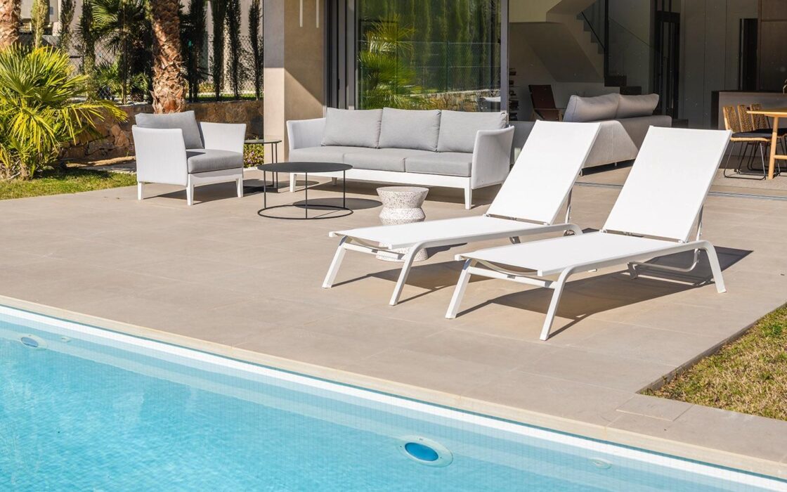 Вилла в San Miguel de Salinas з приватним басейном 134 кв.м.