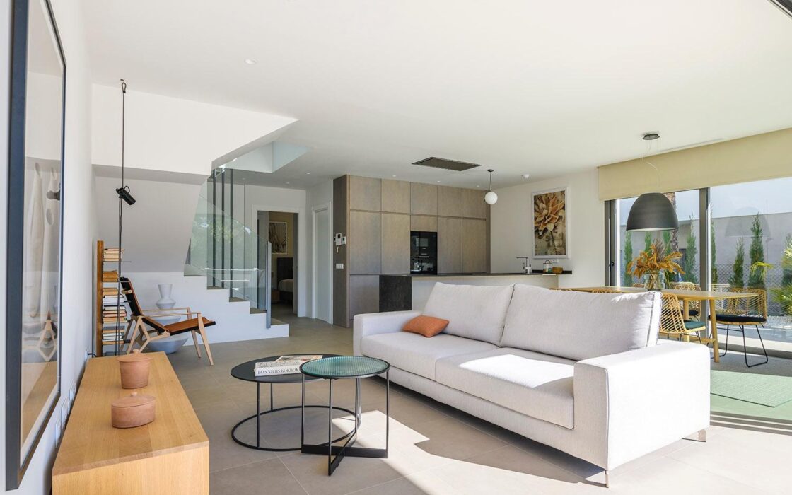 Вилла в San Miguel de Salinas з приватним басейном 134 кв.м.