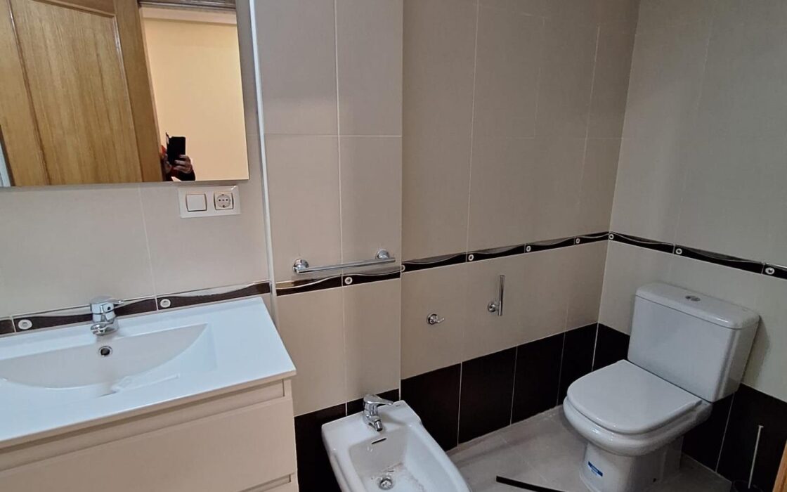 Апартаменты в Торревьехе 130 кв.м с террасой у моря