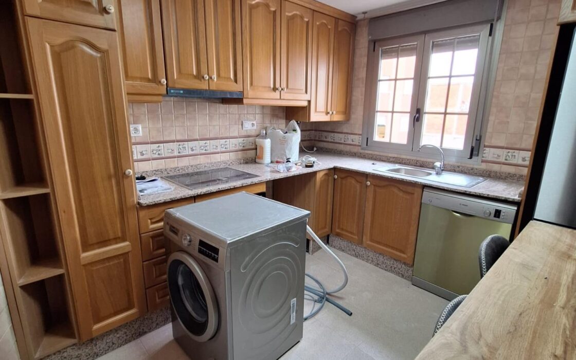 Апартаменты в Торревьехе 130 кв.м с террасой у моря