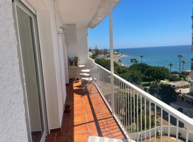 Квартира с террасой у моря в Калахонде, 90 кв.м, 3 комнаты