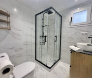 Квартира с террасой у моря в Калахонде, 90 кв.м, 3 комнаты