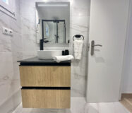 Квартира с террасой у моря в Калахонде, 90 кв.м, 3 комнаты