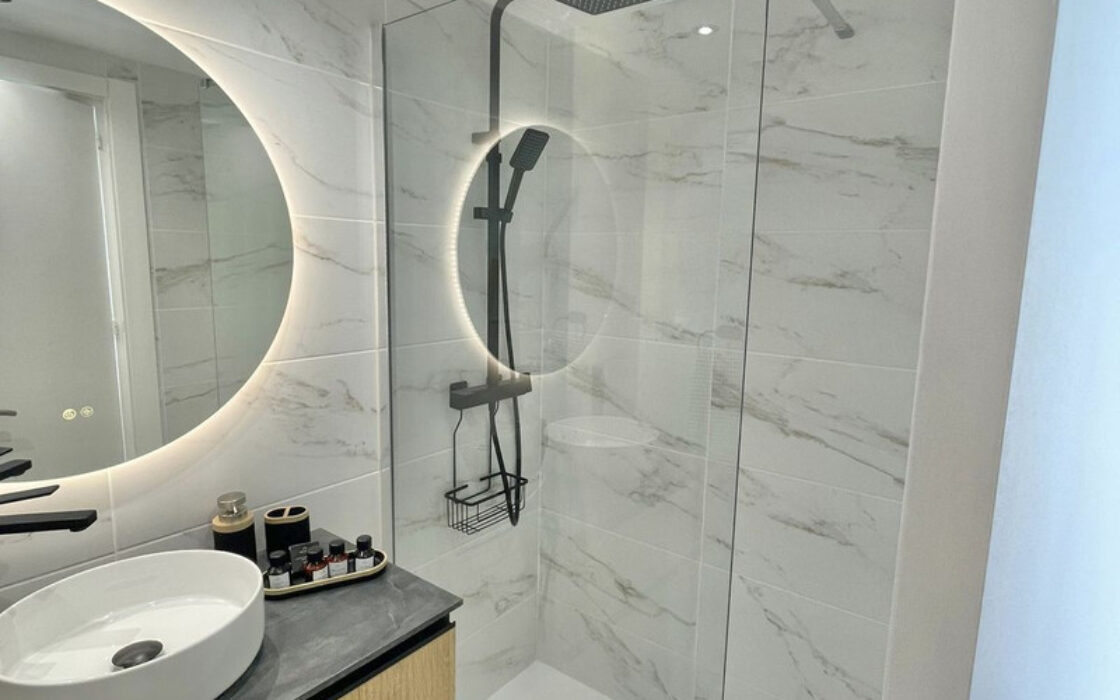 Квартира с террасой у моря в Калахонде, 90 кв.м, 3 комнаты