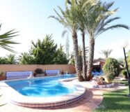 Дом в Торревьехе 380 кв.м с бассейном в 5 км от моря