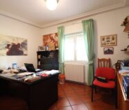 Дом в Торревьехе 380 кв.м с бассейном в 5 км от моря