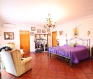 Дом в Торревьехе 380 кв.м с бассейном в 5 км от моря