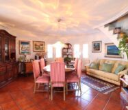 Дом в Торревьехе 380 кв.м с бассейном в 5 км от моря