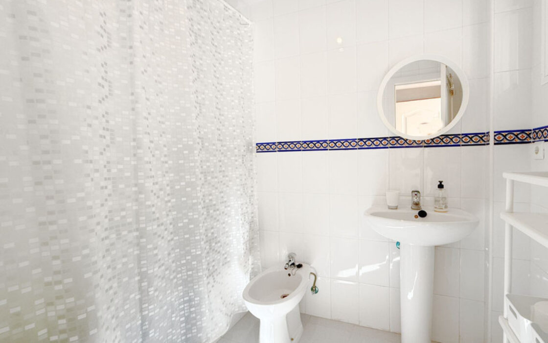 Квартира з терасою та видом у Касаресі 2 спальні 70 кв.м