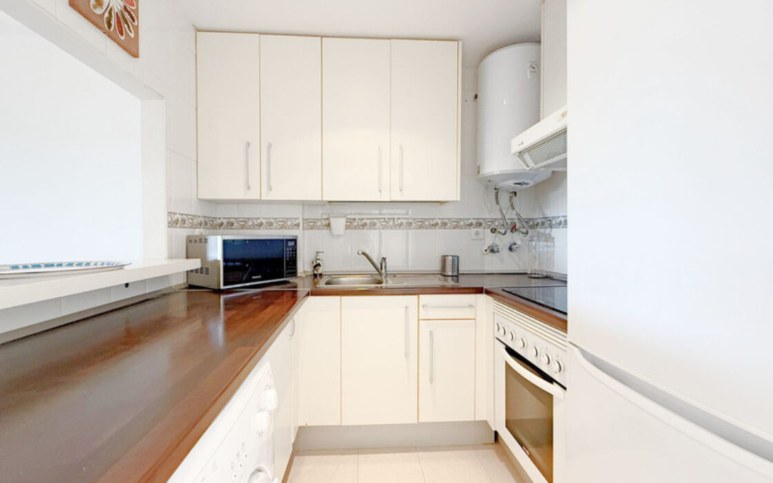 Квартира з терасою та видом у Касаресі 2 спальні 70 кв.м