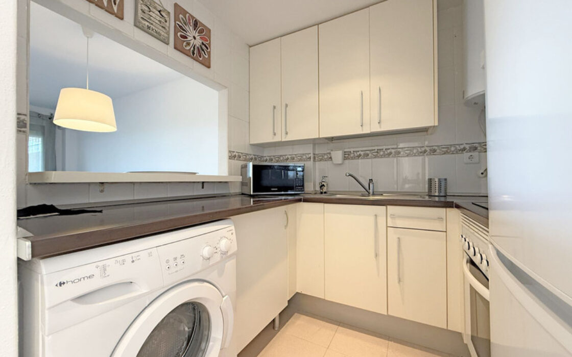 Квартира з терасою та видом у Касаресі 2 спальні 70 кв.м