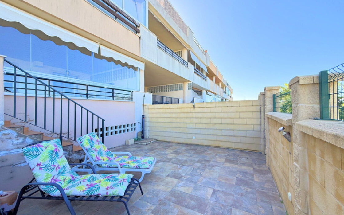 Квартира з терасою та видом у Касаресі 2 спальні 70 кв.м