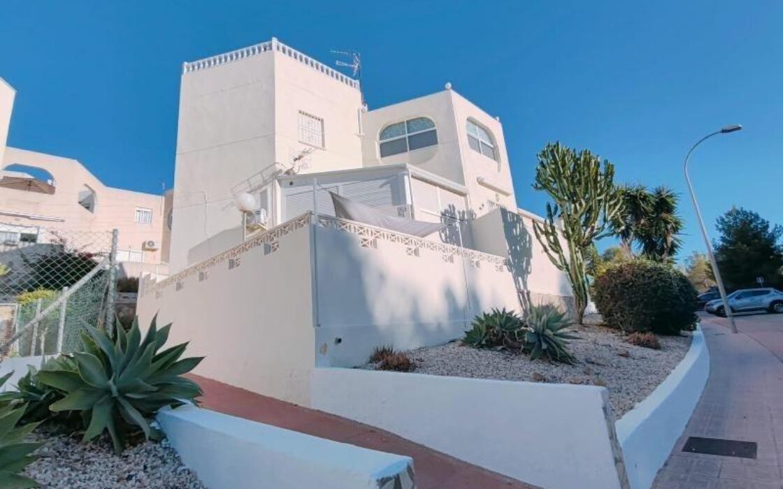 Апартаменты в San Miguel de Salinas 38 кв.м с террасой