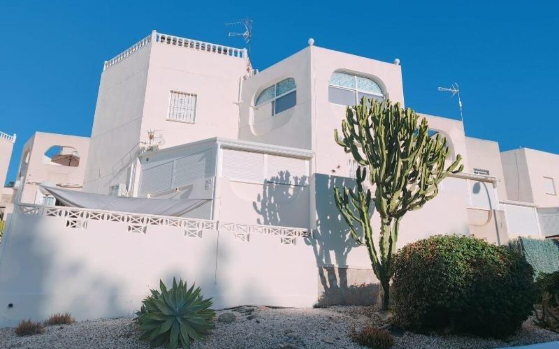 Апартаменты в San Miguel de Salinas 38 кв.м с террасой