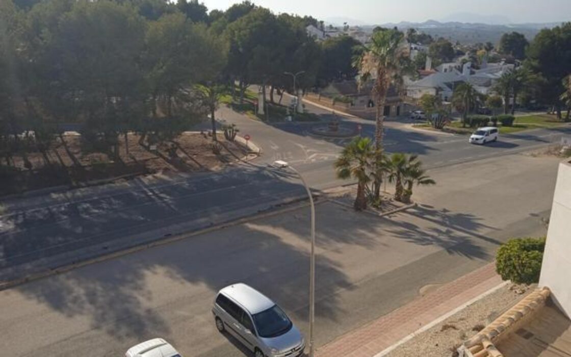 Апартаменты в San Miguel de Salinas 38 кв.м с террасой