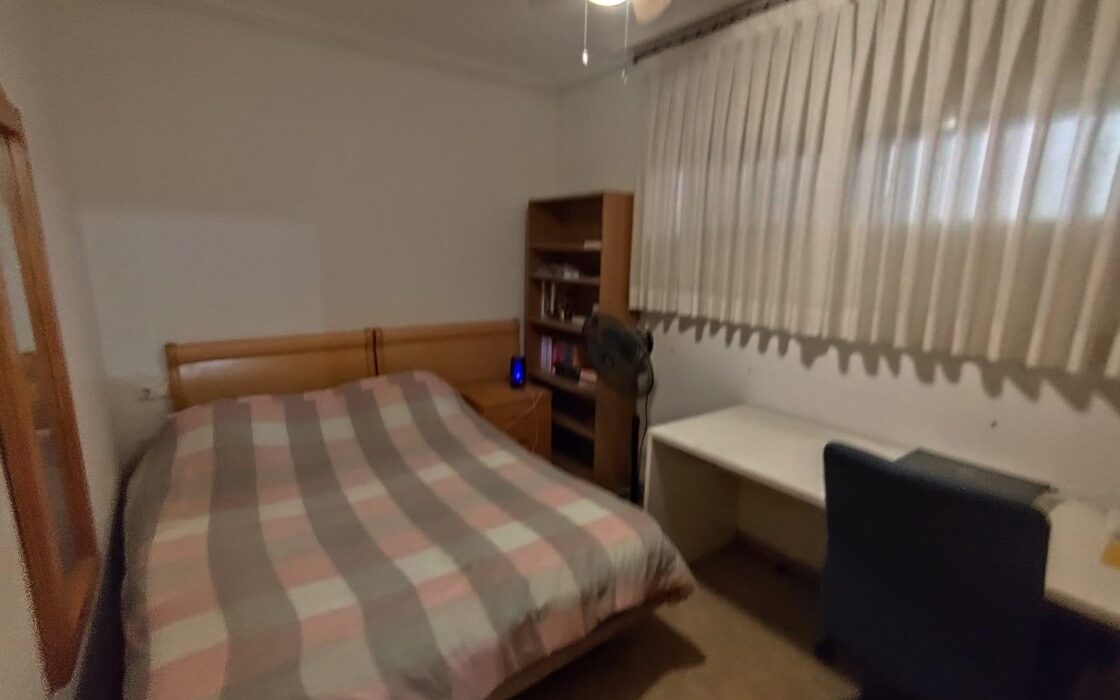 Апартаменты в Торревьехе 107 кв.м у моря с террасой