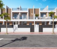 Новий будинок на продажу в Сан-Педро-дель-Пінатар з басейном