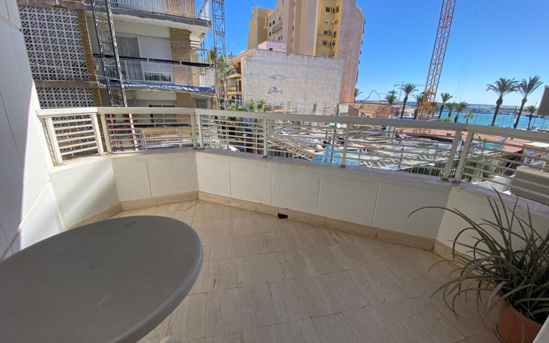 Апартаменты в Торревьехе 142 кв.м с видом на море