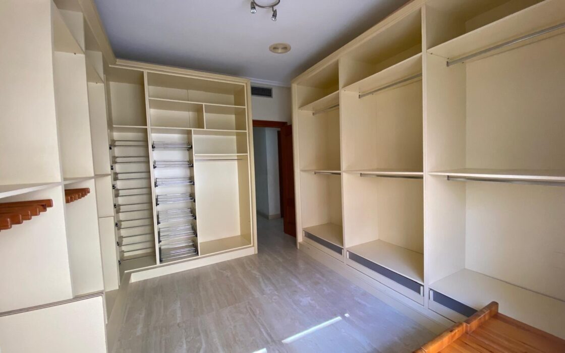 Апартаменты в Торревьехе 142 кв.м с видом на море