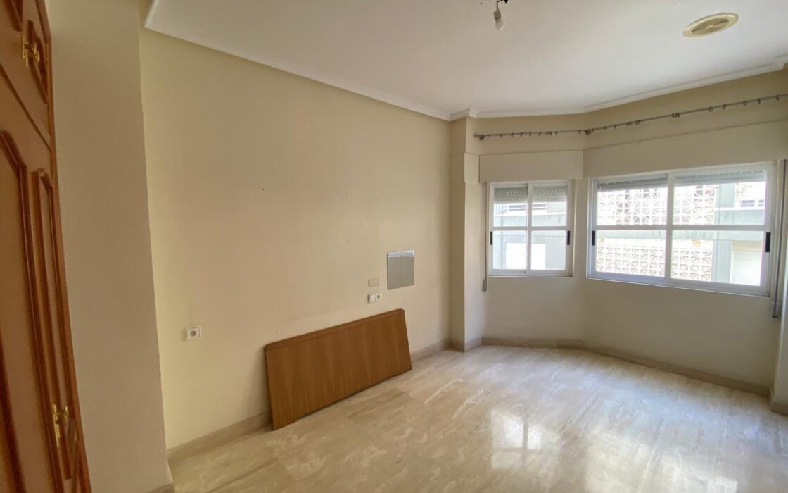 Апартаменты в Торревьехе 142 кв.м с видом на море