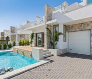 Вілла в Лос-Алькасаресі 167 кв.м біля моря з солярієм