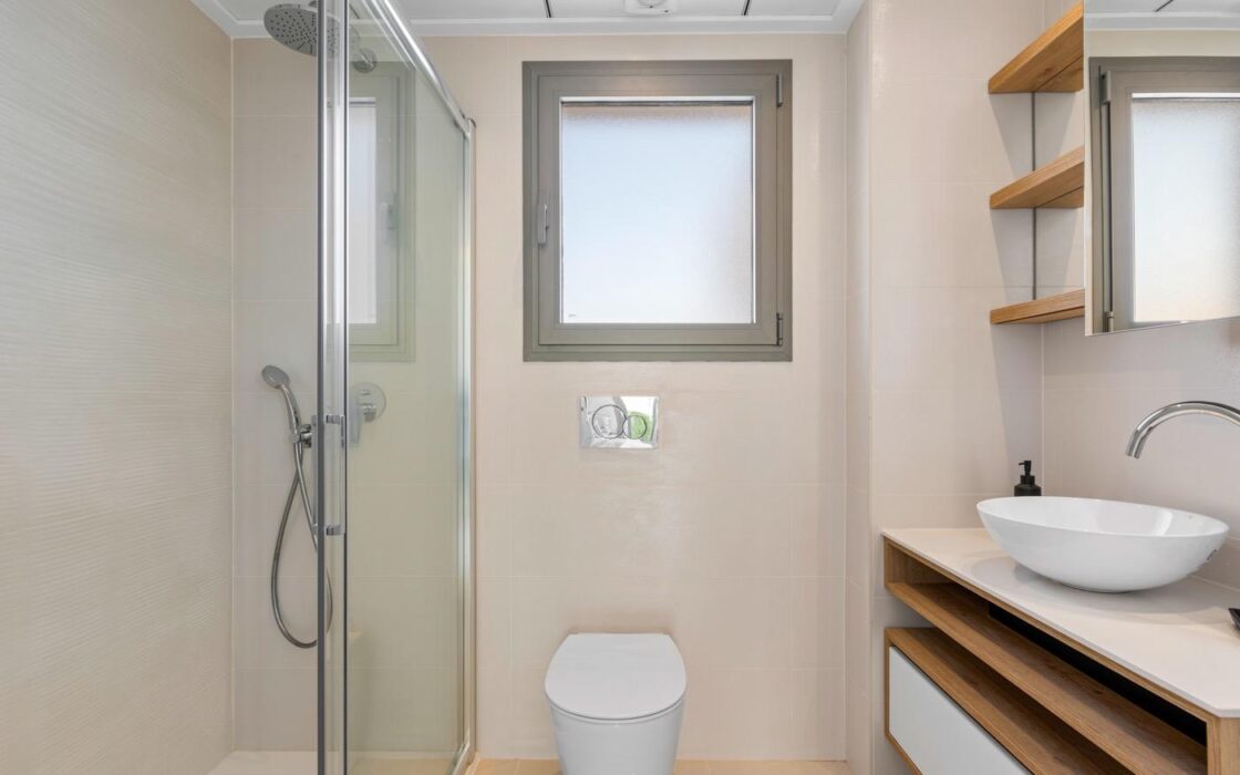 Вілла в Лос-Алькасаресі 167 кв.м біля моря з солярієм