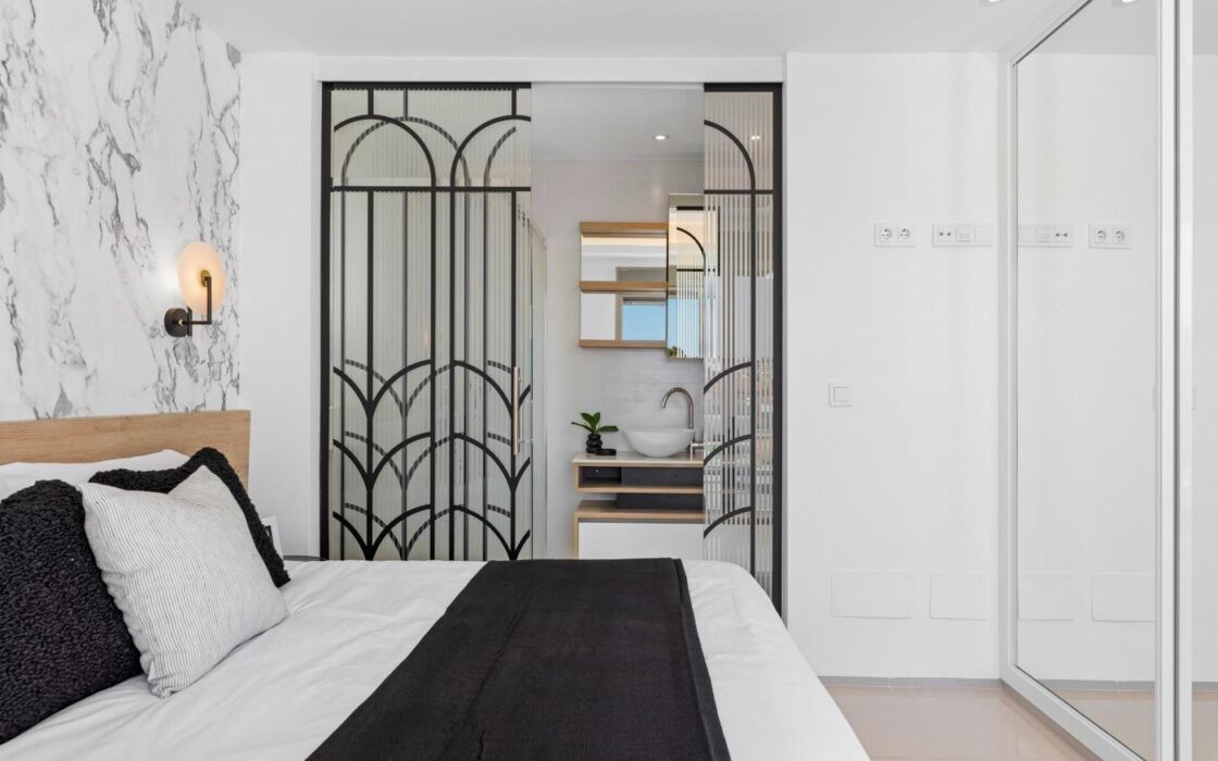 Вілла в Лос-Алькасаресі 167 кв.м біля моря з солярієм